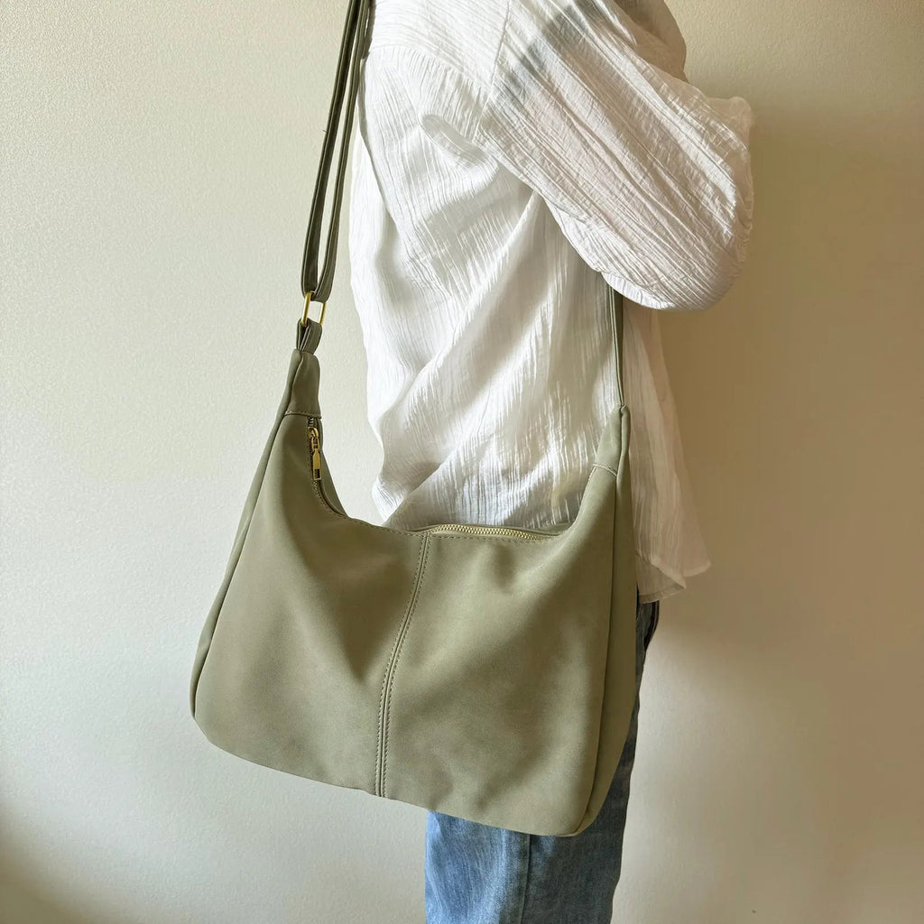 Lorelai - Urban Nature – Wildledertasche in Mintgrün für den Alltag